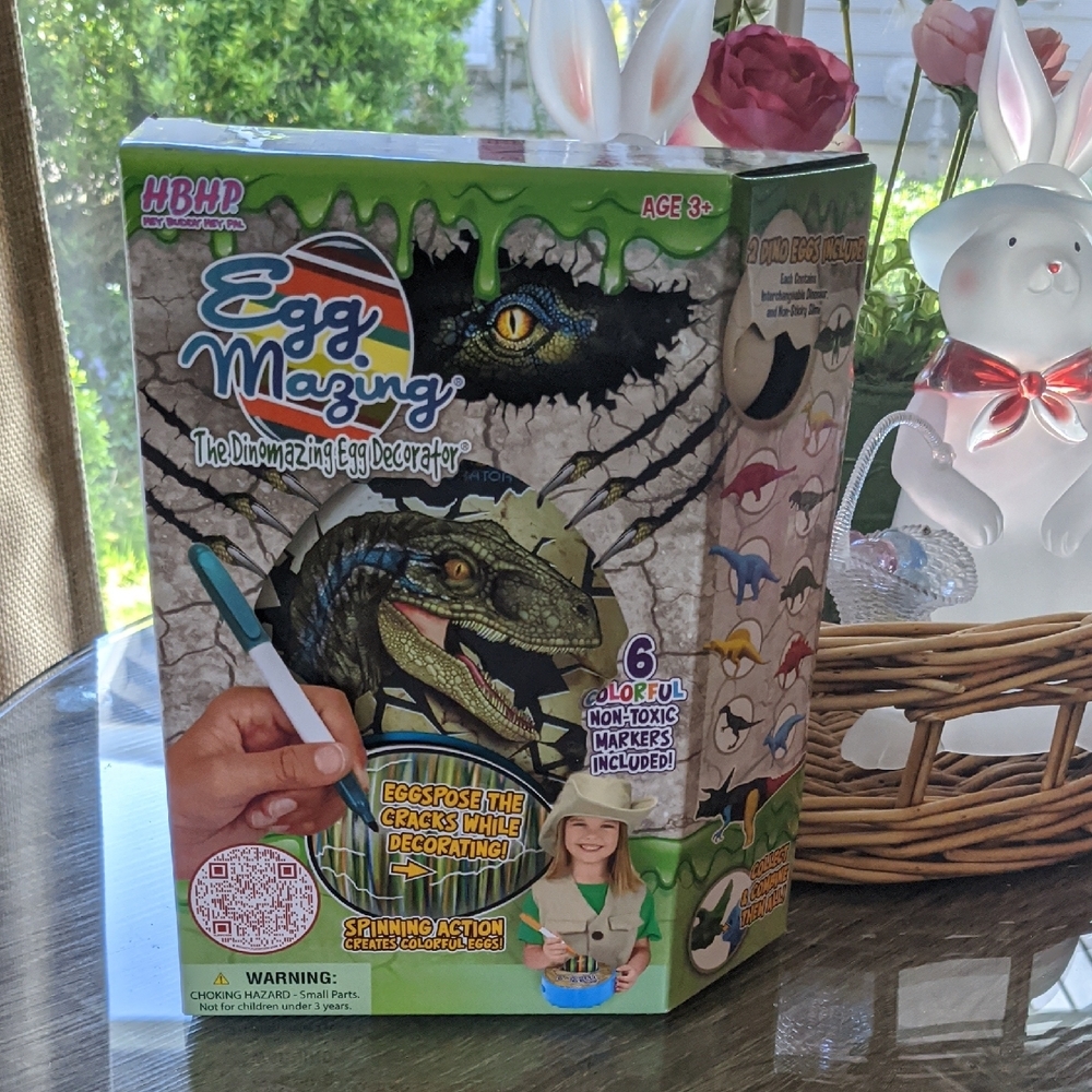 Egg Spinner Decorator Kit with 2 Additional Dino Eggs New